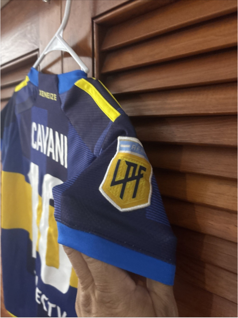 Club Atletico Boca Juniors CABJ Betsson Adidas Soccer Jersey #10 Cavani Size S 8 - Picture 7 of 7